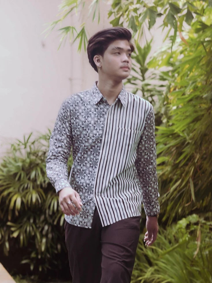 Kemeja Batik Cap Pria Lengan Panjang Motif Srawung