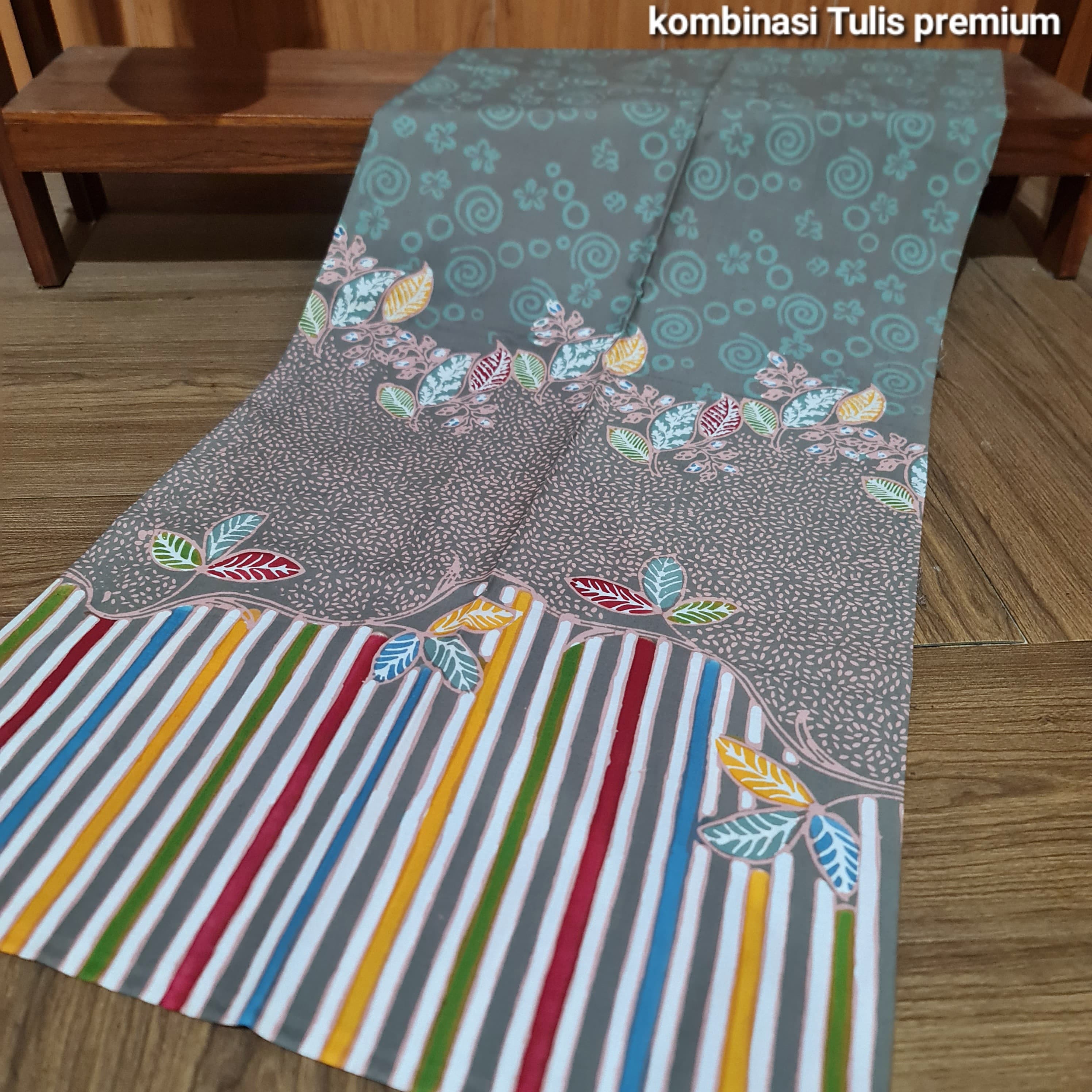 Kain Batik Kombinasi Tulis indigo